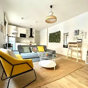 Trauko Flat Parking 12 Euros X Day Ebi01313 , Bilbao Espagne